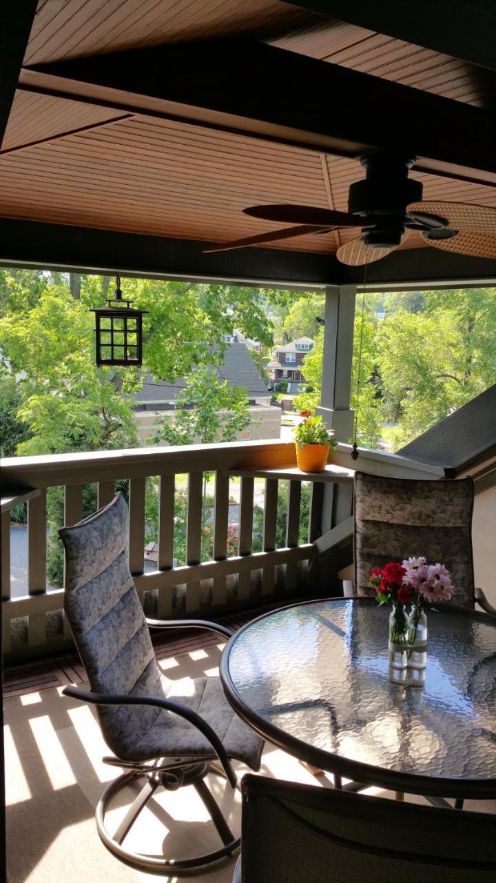 Black Lantern Inn Roanoke Exterior photo
